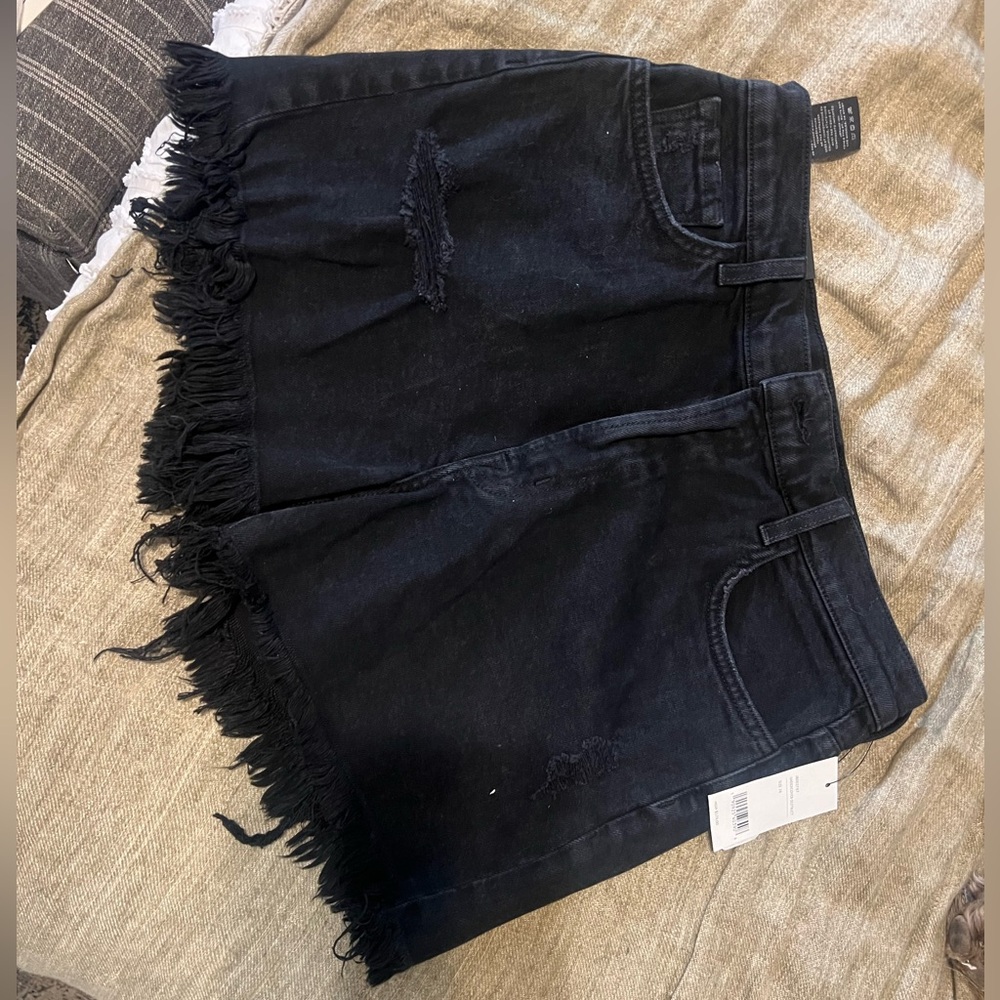 NWT J Brand Jules Denim Short size 28